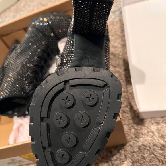 Jessica Simpson black Suede Rhinestone boots - Picture 4 of 9